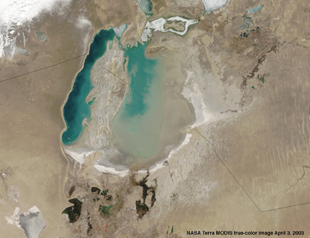 aral_sea_spacesm.jpg